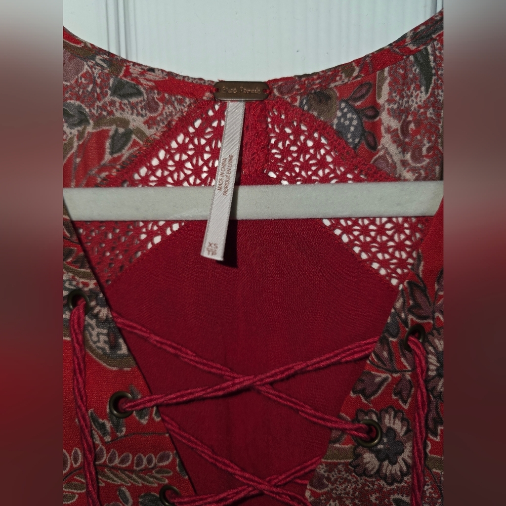 Moving Sale! { Free People Red Lace Up Mini Dress With Pockets Size XS - Picture 6 of 7